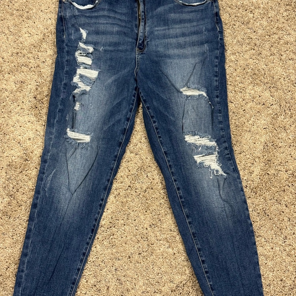 Stylish Distressed Skinny Jeans in Deep Blue